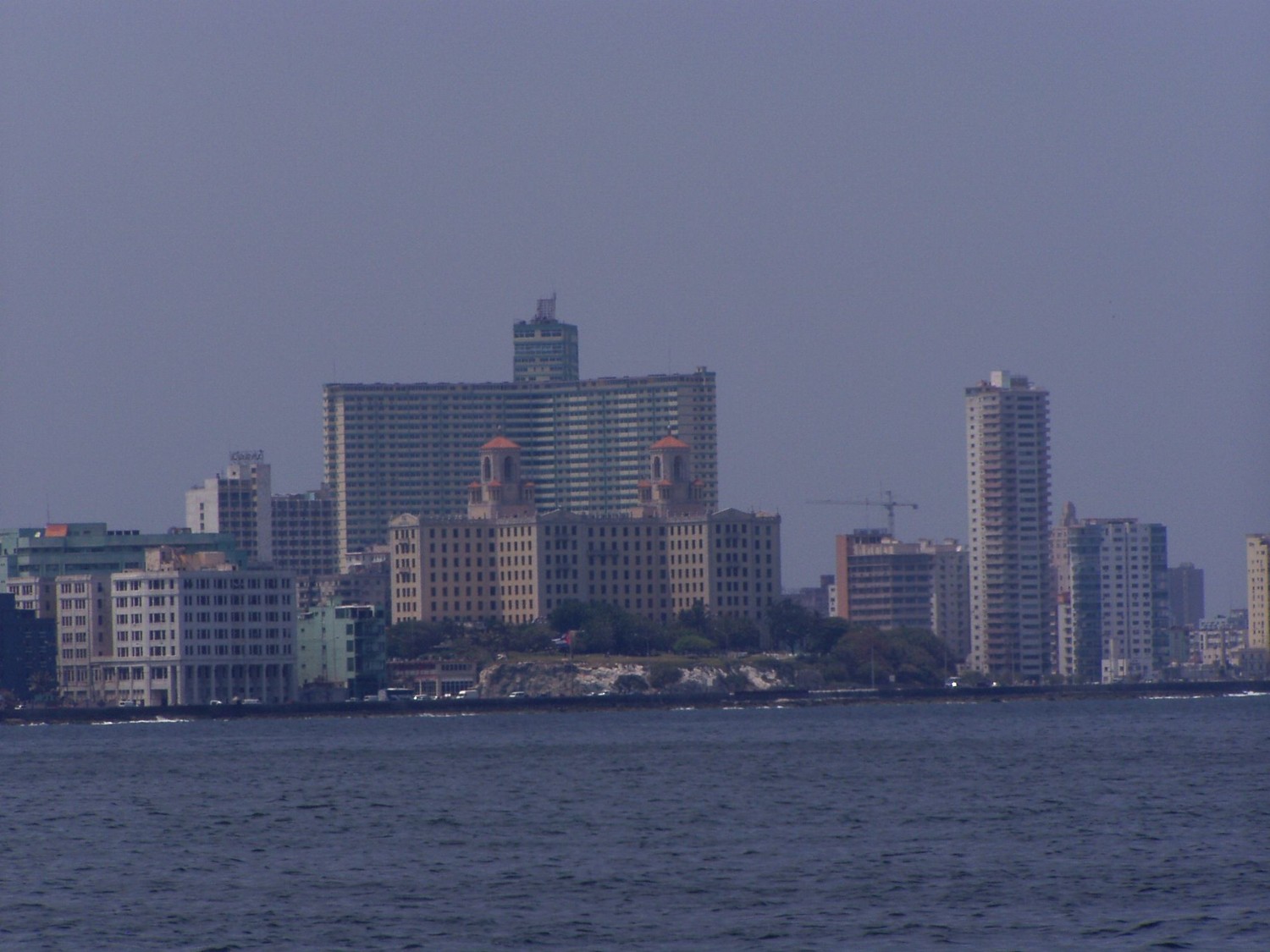 Havana - pohled z nábřeží Malecón